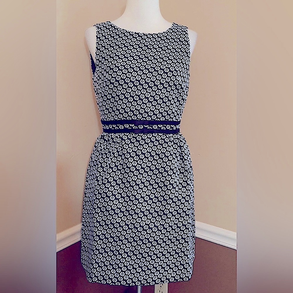 Black & White Retro Daisy Flower & Bows Sleeveless ModCloth Dress by Wendy Bird